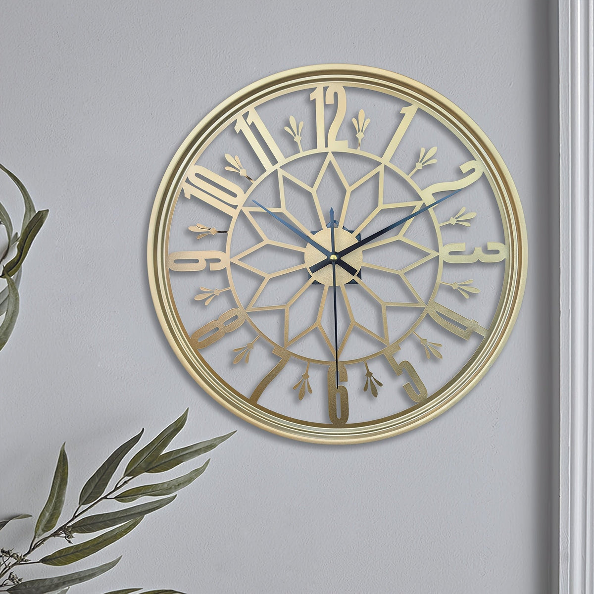 Ivy Vintage Wall Clock - Handcrafted Metal, Silent Movement Decor 8