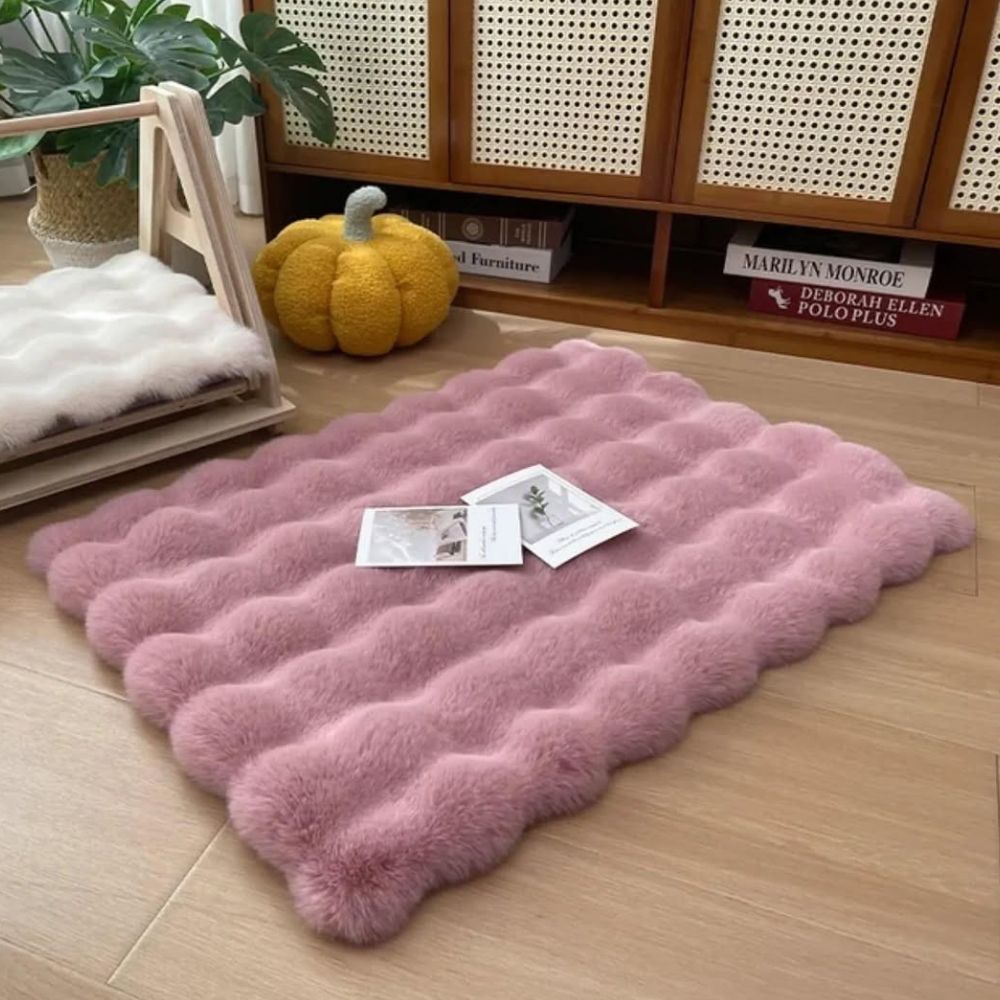 LuxePet Mat - Faux Fur Microfiber Comfort, Non-Slip 9