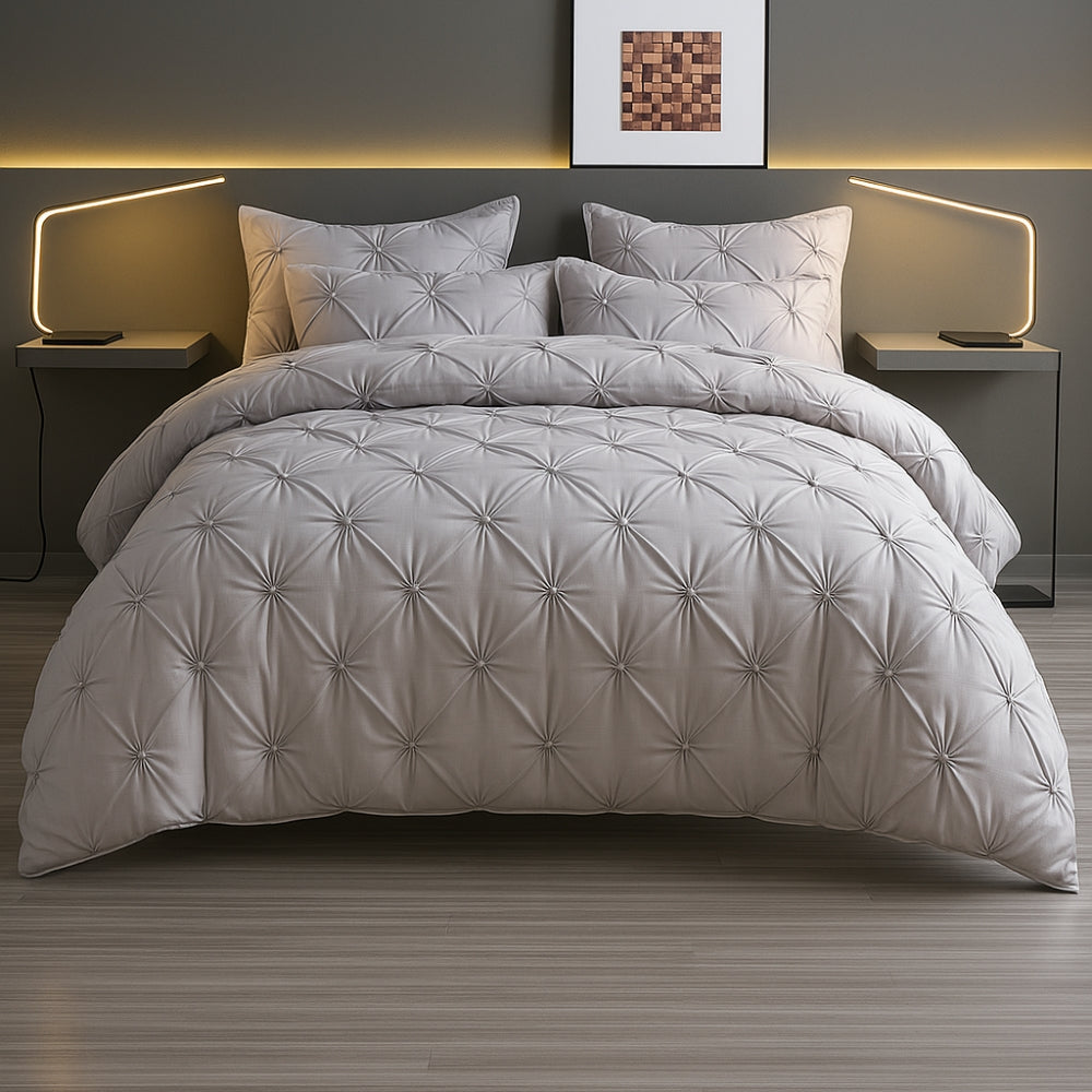 AmoreEase – Pinch Pleat Duvet Cover Set
