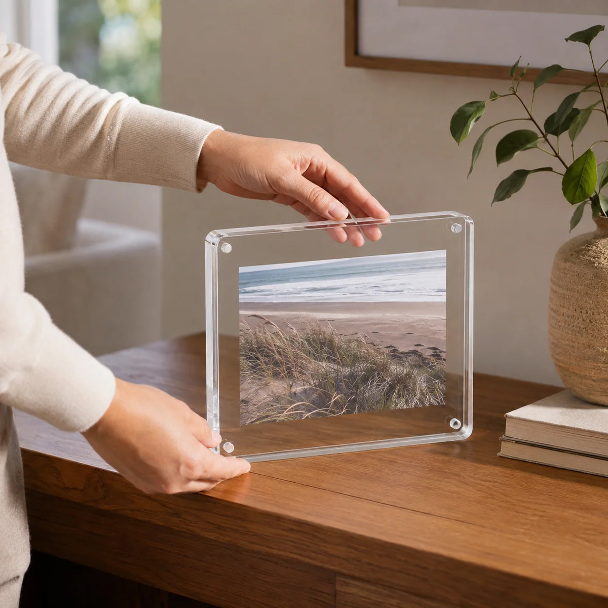 Kinetic Magnetic Picture Frame - Clear Acrylic, Double-Sided Display 1