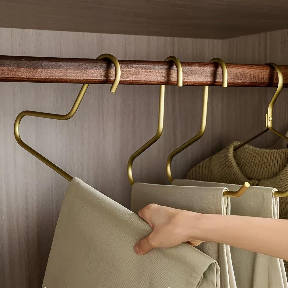 Milo Wardrobe Hangers - Durable Metal, Non-Slip Design 3